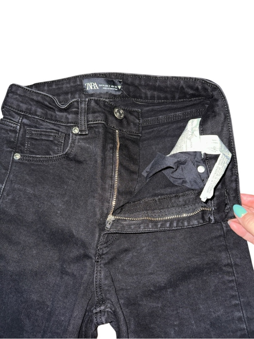 Women’s Zara Black High Waisted Straight Jeans - 2 - Picture 6 of 12